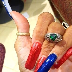 NEW GENUINE SOLID. STERLING SILVER TYCOON DIAMONELLE MAY BIRTHSTONE EMERALD RING